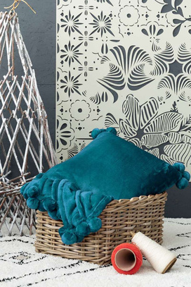 Narzuta na łóżko pled Tender Pompoms Paon 130 X 170 cm