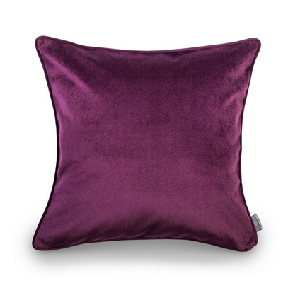 Poduszka dekoracyjna z wkładem Orchid Violet 50 x 50 cm  We Love Beds