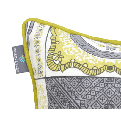 Poduszka dekoracyjna z wkładem Spain Mosaic Green 60 x 60 cm  We Love Beds