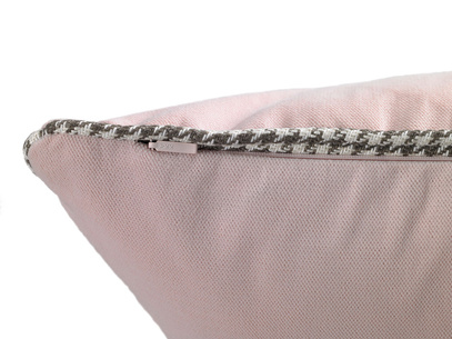Poduszka dekoracyjna z wkładem Rose Quartz 50 x 50 cm  We Love Beds
