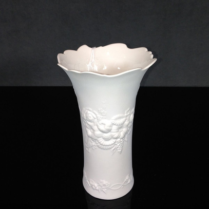 Wazon porcelana biskwit Flora 24 cm Kaiser