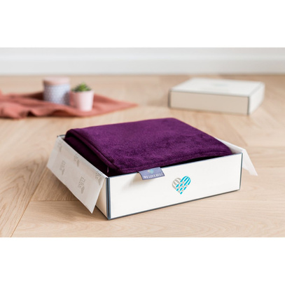 Poduszka dekoracyjna z wkładem Orchid Violet 50 x 50 cm  We Love Beds