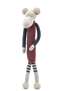 Myszka w sweterku bordowo-niebieskim H 42 cm