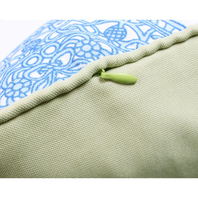 Poduszka dekoracyjna z wkładem Ornaments Blue 40 x 60 cm  We Love Beds