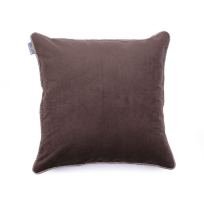 Poduszka dekoracyjna z wkładem Choccolate & Cacoa 60 x 60 cm  We Love Beds