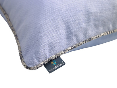 Poduszka dekoracyjna z wkładem Serenity 40 x 60 cm  We Love Beds