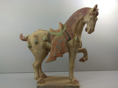 Figura konia 40 x 40 x 17 cm