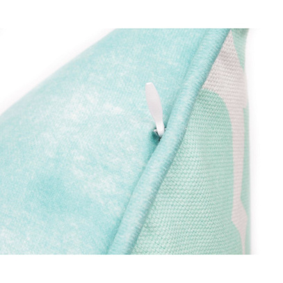 Poduszka dekoracyjna z wkładem Clover Mint 60 x 60 cm  We Love Beds