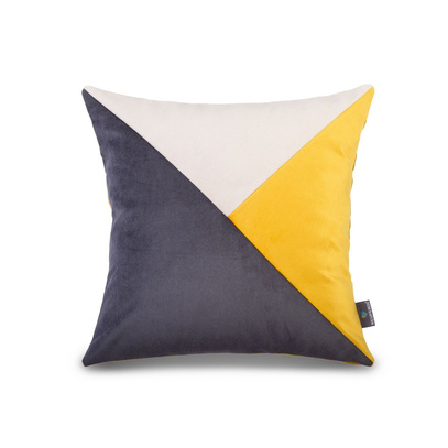 Poduszka dekoracyjna z wypełnieniem LONDON 45 x 45 cm We Love Beds