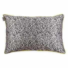 Poduszka dekoracyjna z wkładem Mosaic 40 x 60 cm We Love Beds