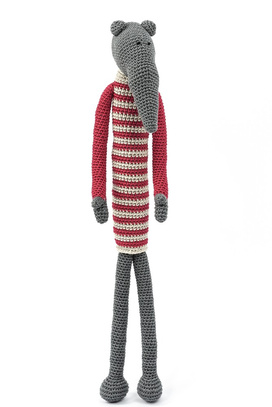 Szczurek w sweterku w paski czerwone H 48 cm
