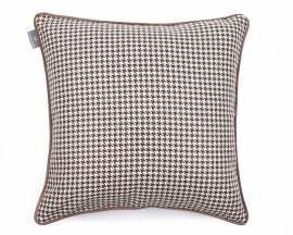 Poduszka dekoracyjna z wkładem Chek Dark Chocolate brąz 60 x 60 cm We Love Beds