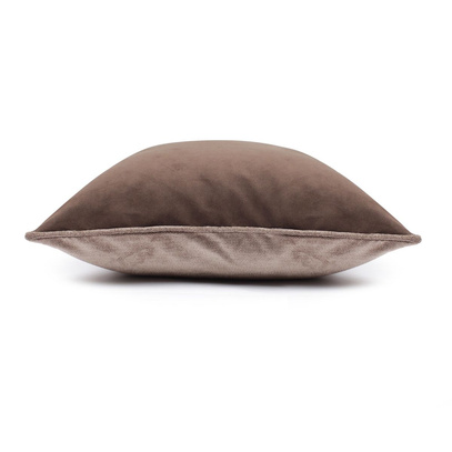Poduszka dekoracyjna z wkładem Choccolate & Cacoa 60 x 60 cm  We Love Beds