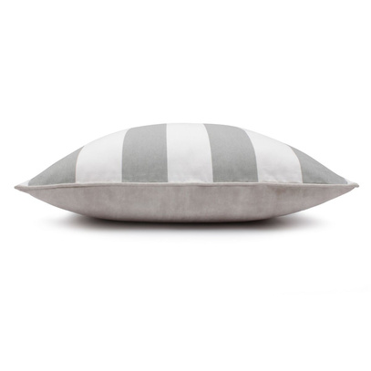 Poduszka dekoracyjna z wkładem Belts Grey 60 x 60 cm  We Love Beds