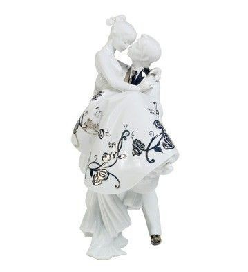 Figura porcelanowa THE HAPPIEST DAY (RE-DECO) 01007055 Lladro