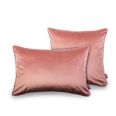 Poduszka dekoracyjna z wkładem Heard Wood 40 x 60 cm  We Love Beds