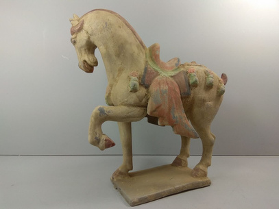 Figura konia 40 x 40 x 17 cm