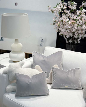 Poduszka Easter Lamb White SL Collection 55 x 35 cm