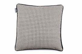 Poduszka Check Black z wkładem 45 x 45 cm We Love Beds