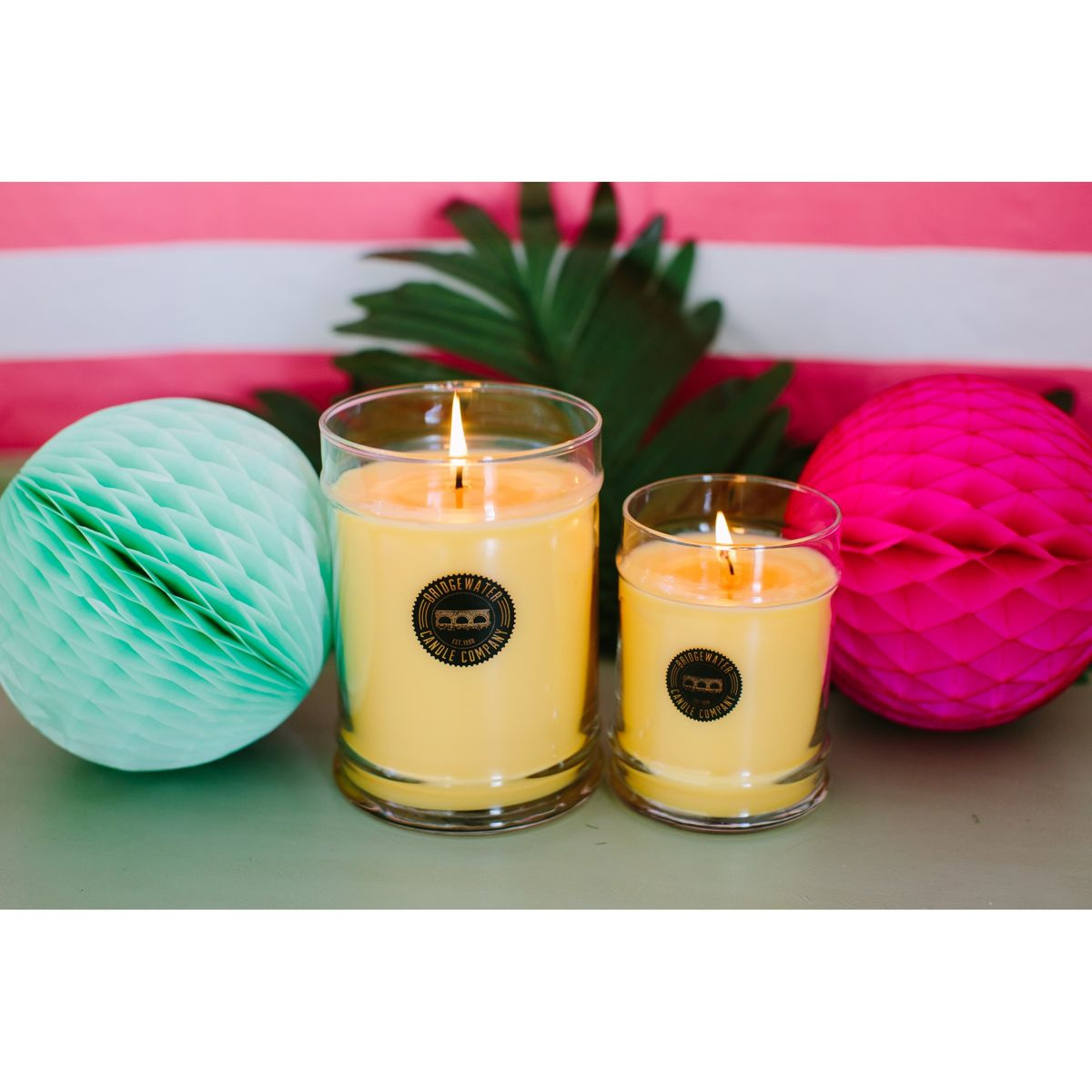Świeca zapachowa 524 g Aloha Summer Bridgewater Candle ZAPACHY do